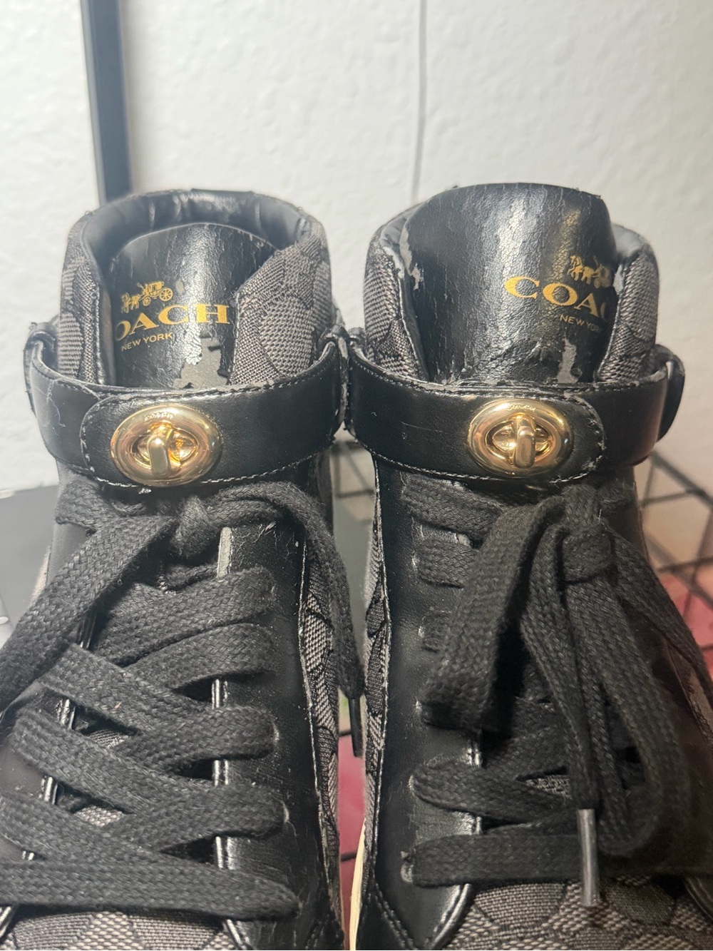 Coach RAY High Top Sneakers Q7838 Black Signature Turnlock Size 8B - Picture 5 of 11